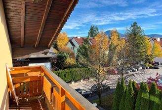 Ausblick vom Balkon in Richtung Gaisberg