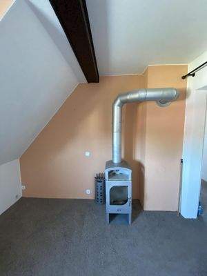 45071051-Zimmer mit Kaminofen DG