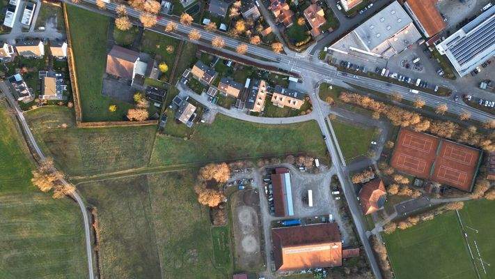 dji_fly_20251204_213708_895_1765293127862_photo