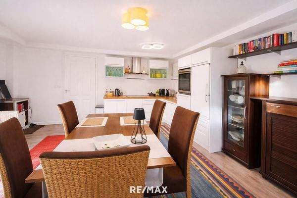 Landeck - Wohnung - Kochen-Essen hell