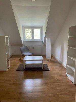 Wozi Karolinger Str. DG.jpg