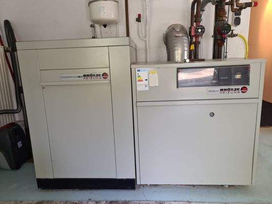 Heizungsanlage mit Warmwasserspeicher aus 1994