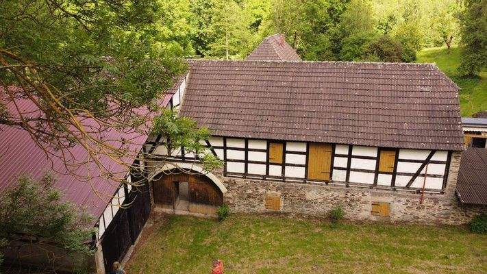 3 Scheune und Stallungen von hinten betrachtet (2)