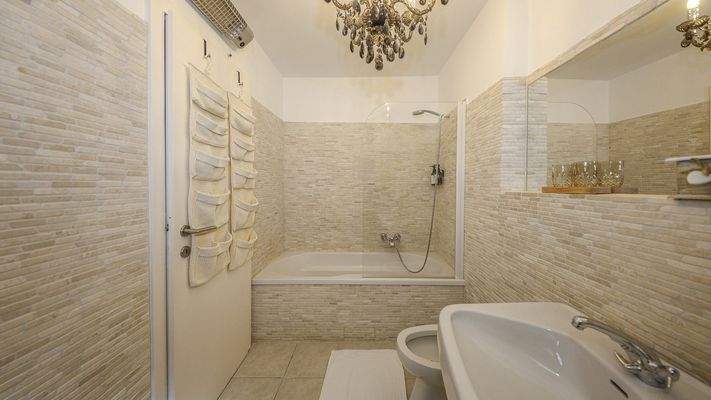 KITZIMMO-Baugrundstück mit Altbestand in Toplage auf der Bichlalm - Immobilien Kitzbühel.