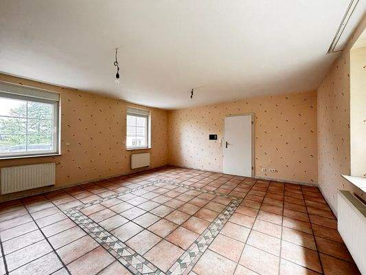 8 - Wohnzimmer im Obergeschoss.JPEG