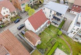 Ihr Haus im Dornröschen-Schlaf. 