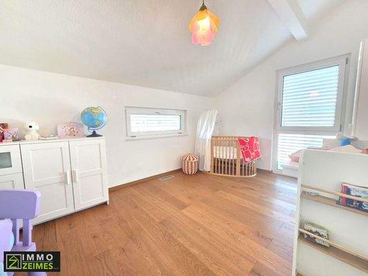 Z_Kinderzimmer 1 Welschbillig Einfamilienhaus.jpg