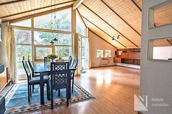 Esszimmer- und Wohnzimmer