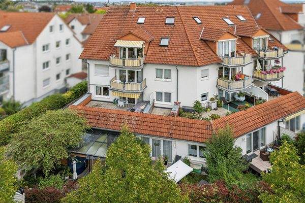 Drohnenaufnahme Straße