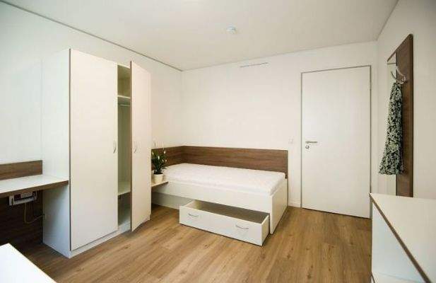 Zimmer mit Vollausstattung und Highspeed-Internet