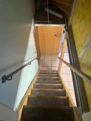 Treppenabgang in den Keller