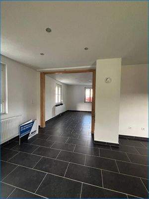 Esszimmer und Wohnzimmer