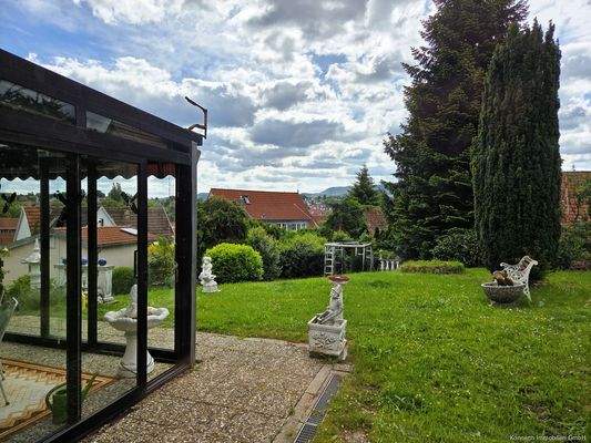 Lichtdurchfluteter und großzügiger Wintergarten