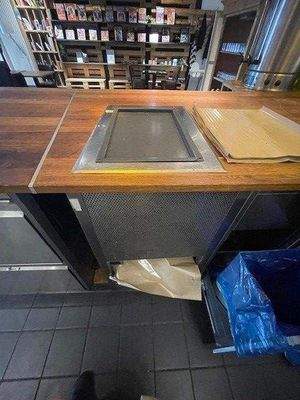 noch eine Ansicht hintere Theke.jpg