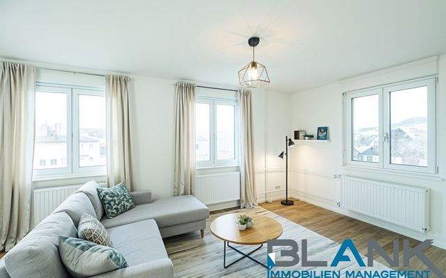 Muster: Wohnzimmer mit Aussicht