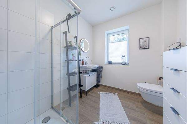 Erdgeschoss - Duschbad