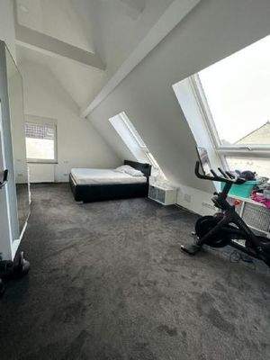 großes Elternschlafzimmer