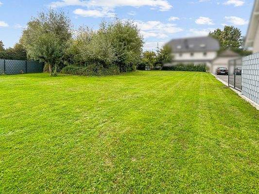 Grundstücksansicht 3