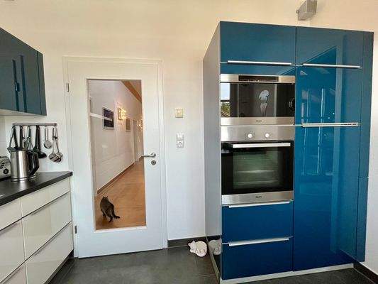 Zeitlos gehaltene Einbauküche