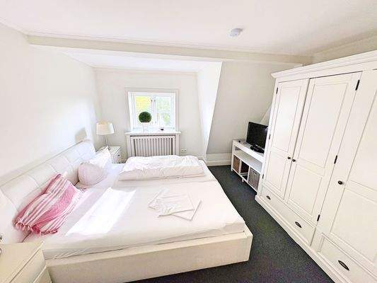 Schlafzimmer1 im 1. OG