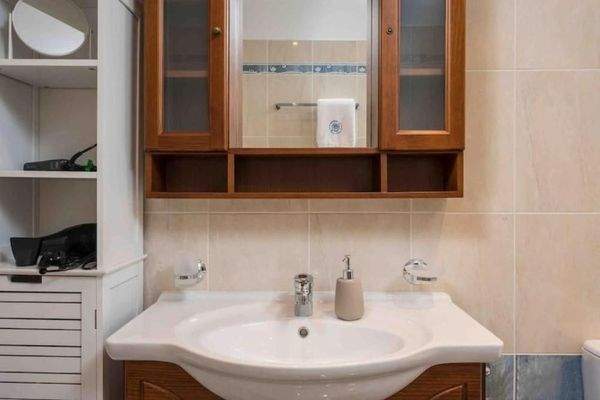 Kreta: Steinvilla mit Meerblick und Infinity-Pool in Drapanos zu verkaufen