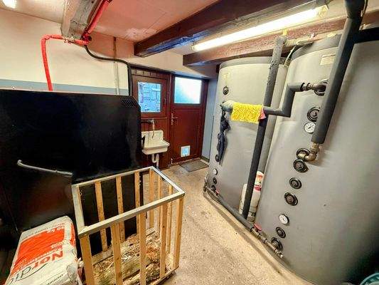 Holzvergaser mit Pufferspeicher