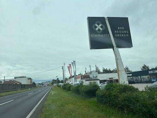 direkt neben der Salzburgerstrasse