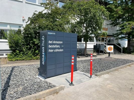 Amazon Locker 