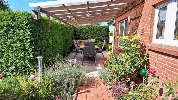 Terrasse überdacht Südseite.jpg