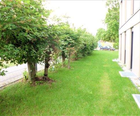 Gepflegte Außenanlage!