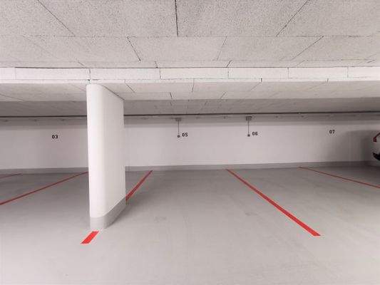 Tiefgaragenstellplatz.jpg