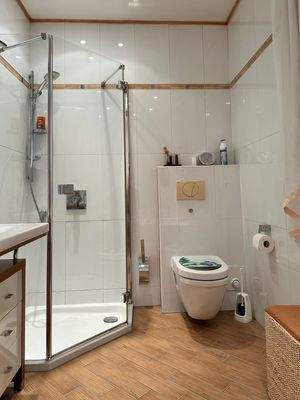 Dusch-/Wannenbad - Erdgeschosswohnung