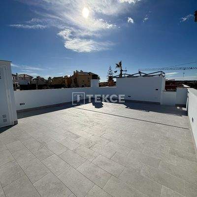 Contemporary Golf Apartments in a Lush Complex in Algorfa