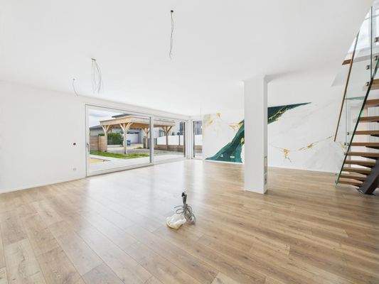 Wohn- und Essbereich 7