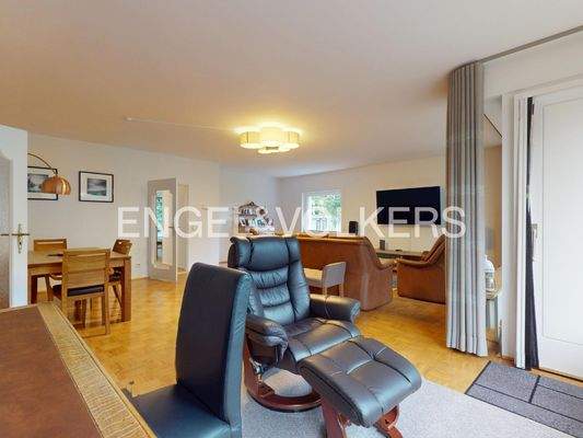 Geräumiges Wohn- und Esszimmer