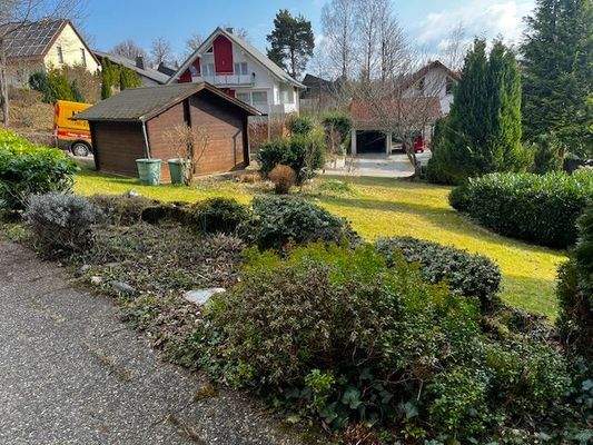 10 gepflegter Außenbereich.JPG