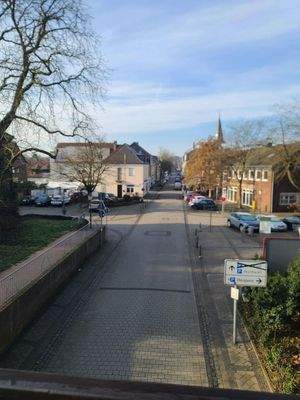 Hauptstasse Richtung Ortsmitte