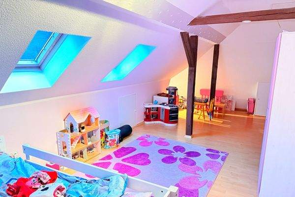 1.Kinderzimmer Dachgeschoss (1.OG links).jpeg