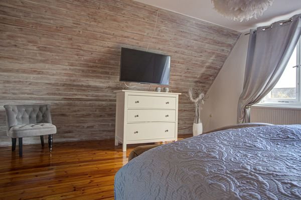 Schlafzimmer EFH
