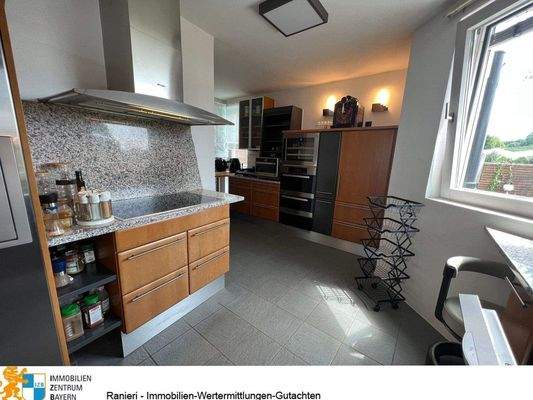 Einbauküche im Erdgeschoss