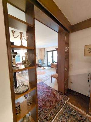 Blick von der Diele zum Wohnraum
