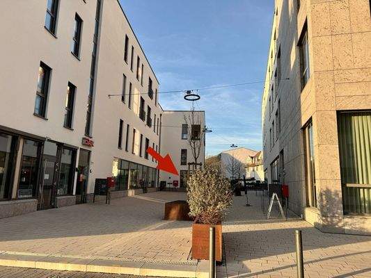 Innenhof / Zugang zur Gewerbefläche