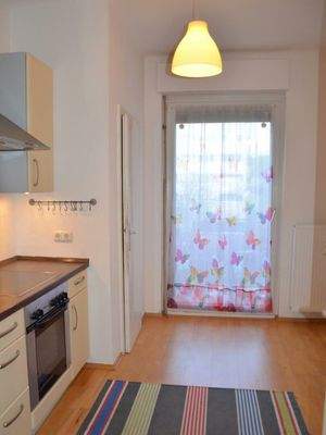 Blick in die Küche mit Ost-Balkon