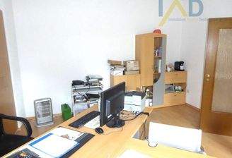 Büro EG