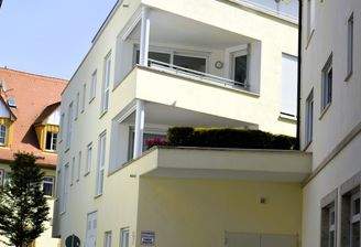 große u. teilüberd. Terrasse