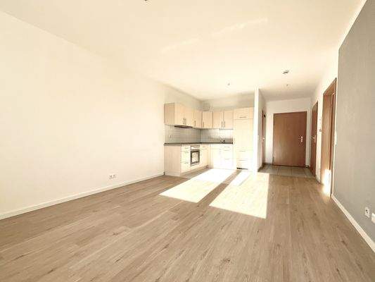 Wohnen, Küche, Flur