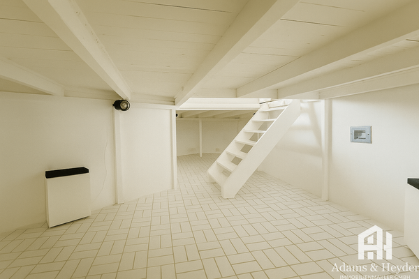 OG ehemaliges Schwimmbecken