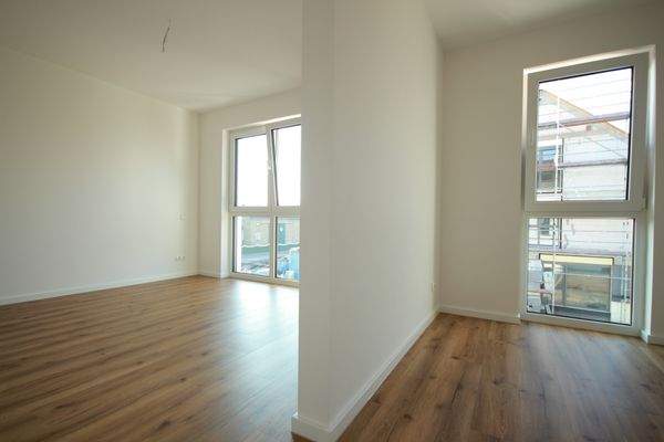 Schlazimmer mit angrenzendem Ankleidezimmer.JPG
