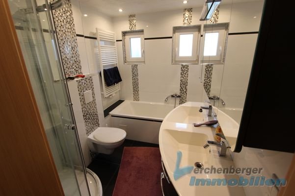 Badezimmer EG