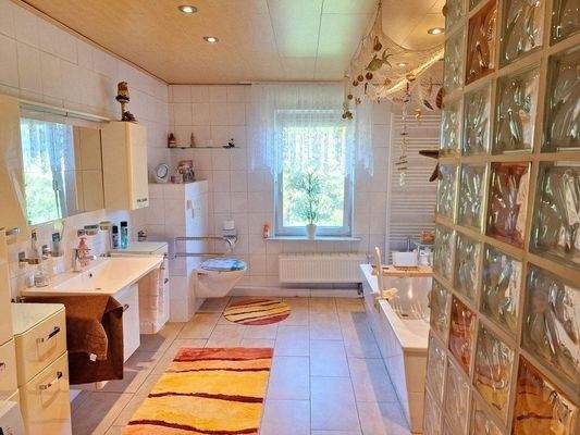 großes Bad 1